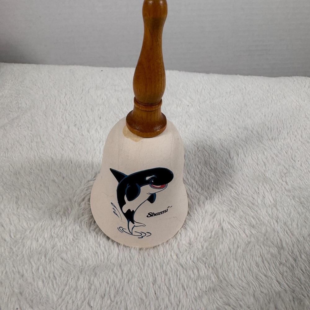 Vintage 1990s SeaWorld Shamu Bell Sandstone Creations Hand Painted USA 5"